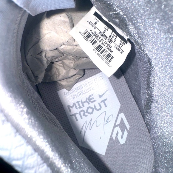 NEVER been worn before NIKE cleats‼️ - Picture 2 of 3